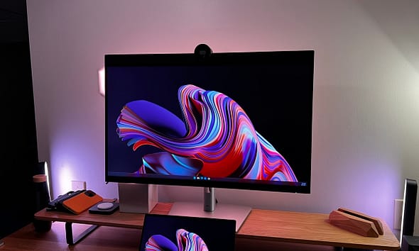Dell U3224KB UltraSharp 6K Monitor